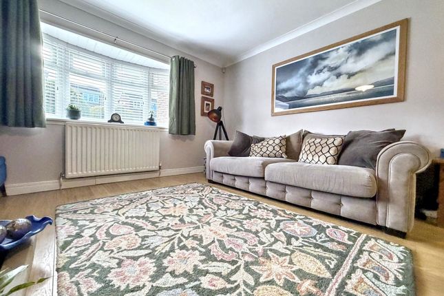 42, Alder Close, Houghton Le Spring photo 4