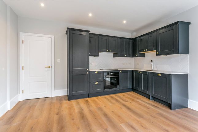 Flat for sale in Bell Street, Henley-On-Thames, Oxfordshire