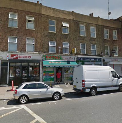 Flat to rent in Lewisham Road, Lewisham