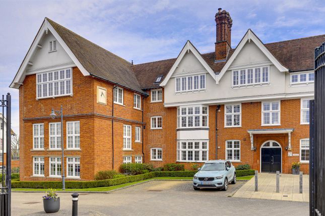 Thumbnail Flat for sale in Bell College Court, South Road, Saffron Walden