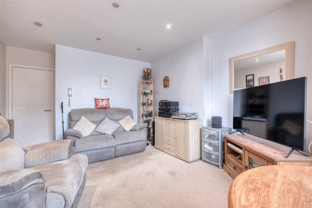 Flat for sale in Evesham Road, Astwood Bank, Redditch