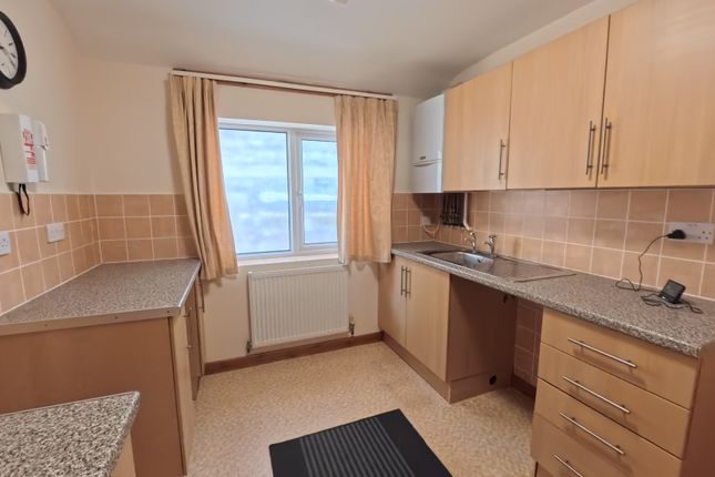 14C, Longton Grove Road, Weston-super-Mare photo 2