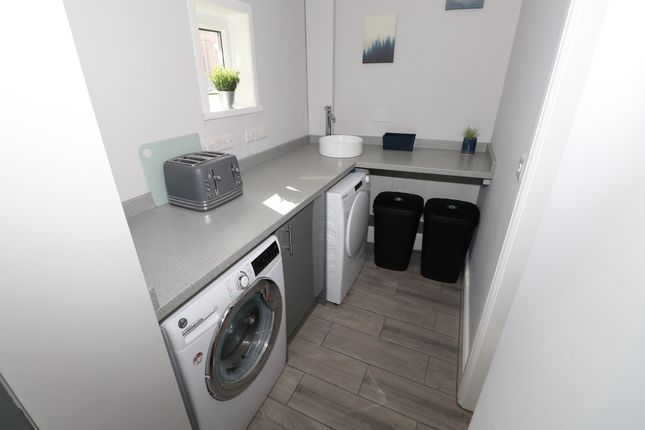 Room 5, 60 Derrington Ave, Crewe, Cheshire photo 5