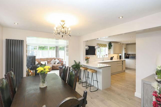 22 Stoneacre Drive, Sheffield photo 2
