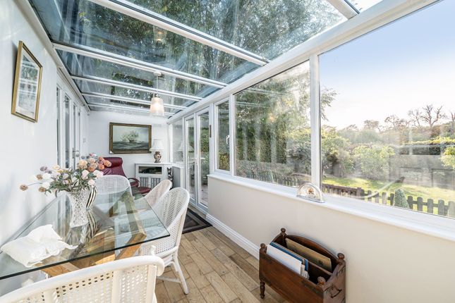 77 Lime Grove, Ruislip photo 3