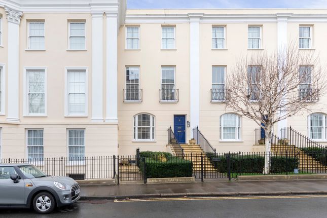 Flat to rent in Wellington Place, Priory Street, Cheltenham