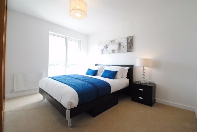 Flat to rent in Barge Walk, Greenwich, London