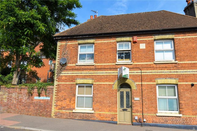Thumbnail Maisonette to rent in Andover Road, Newbury, Berkshire