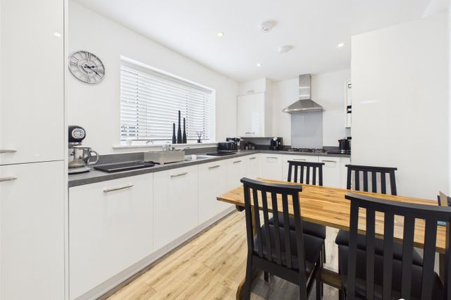 1, Campion Way, Hayle photo 3