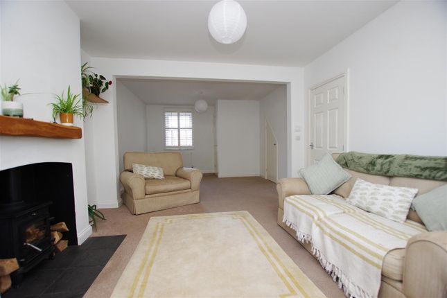8, Turnpike Road, Swindon photo 4