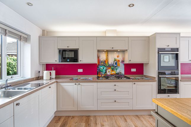 5 Elm Grove, Swindon photo 4