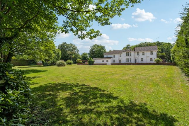 Suffolk House, Slough Road, Iver photo 2