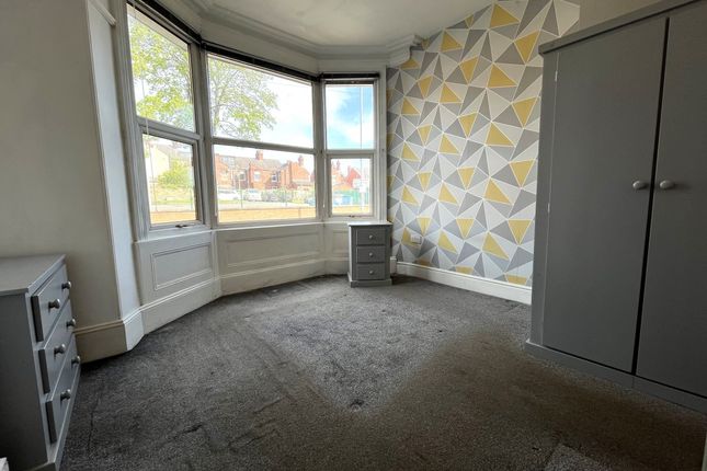 Thumbnail Room to rent in Balne Lane, Wakefield