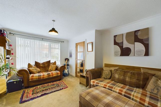 8, Heather Drive, Whitby photo 3