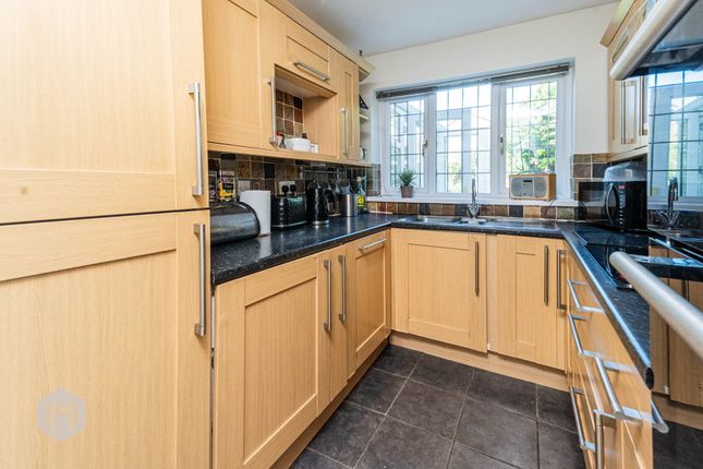 3 Strathmore Close, Bury photo 4