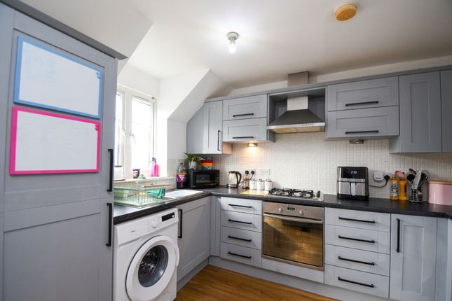 34 Verdant Lane, Manchester photo 3