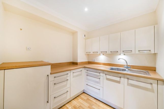 Flat for sale in Wantage, Oxfordshire