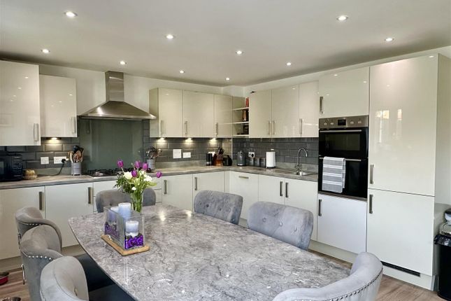 14, Luffield Drive, Bexhill-On-Sea photo 2