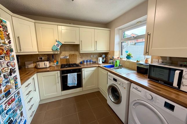 4, Shillingford Road, Bolton photo 3