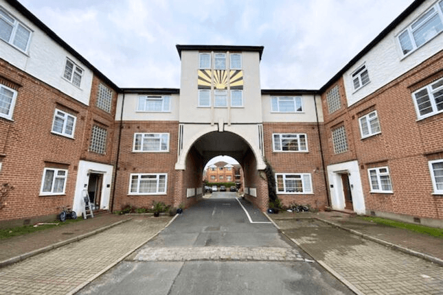 Three Bedroom Flat For Sale In Southall