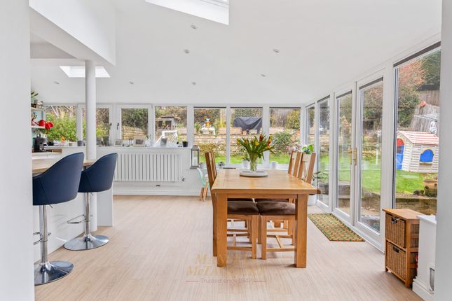5 Kipling Way, East Grinstead photo 5