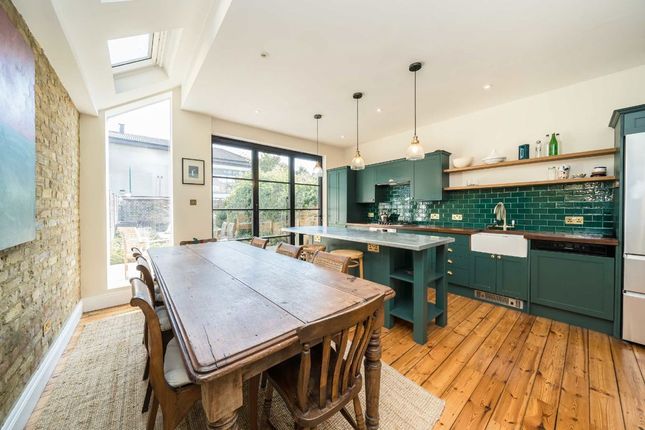 10, Dewey Street, London photo 4
