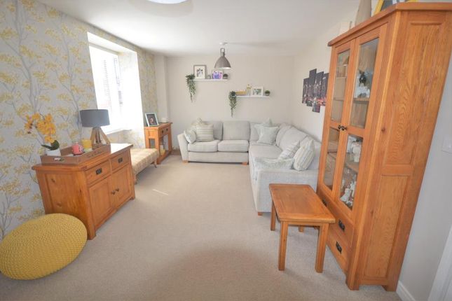 4, Bemrose Avenue, Telford photo 2