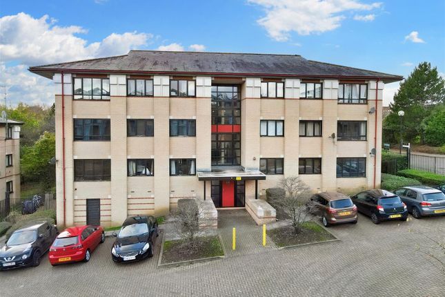 Flat for sale in Albion Place, Campbell Park, Milton Keynes