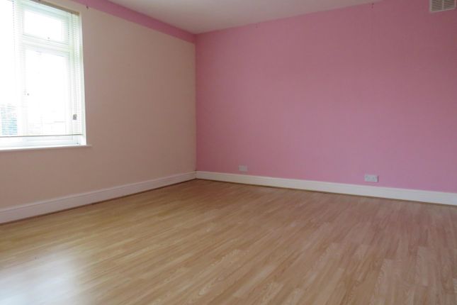 Flat to rent in Kirkgate Street, Wisbech