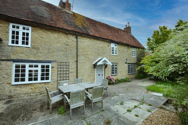 Thumbnail Semi-detached house to rent in High Street, Pavenham