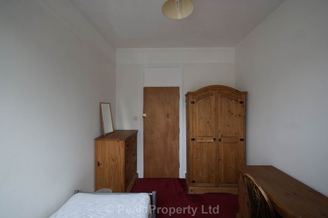 Room 4, Cheltenham Road, Southend On Sea photo 3