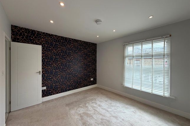 60, Souldern Street, Hertfordshire photo 4