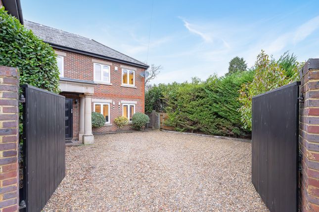 34, Hanger Hill, Weybridge photo 3