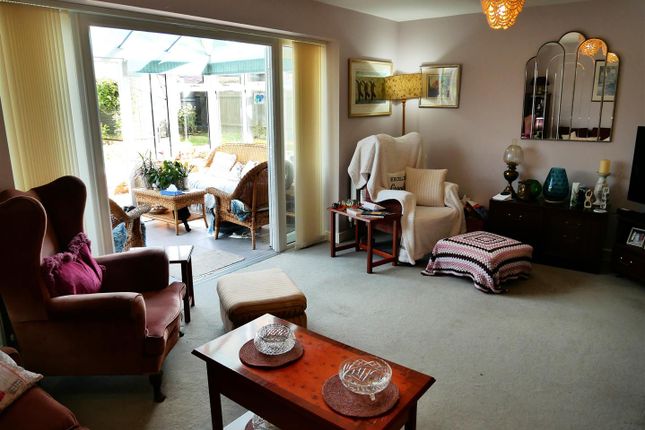 34, Larkspur Drive, Calne photo 4