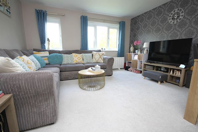 19, Titchfield Grange, Titchfield Common photo 4