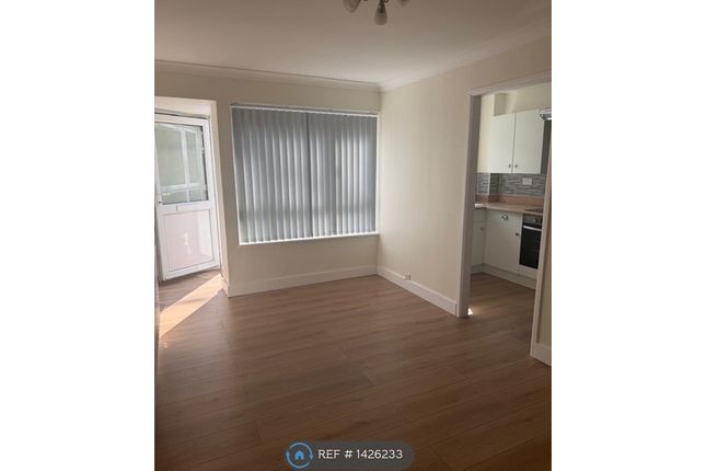 Treagore Road, Calmore Totton, Southampton photo 3