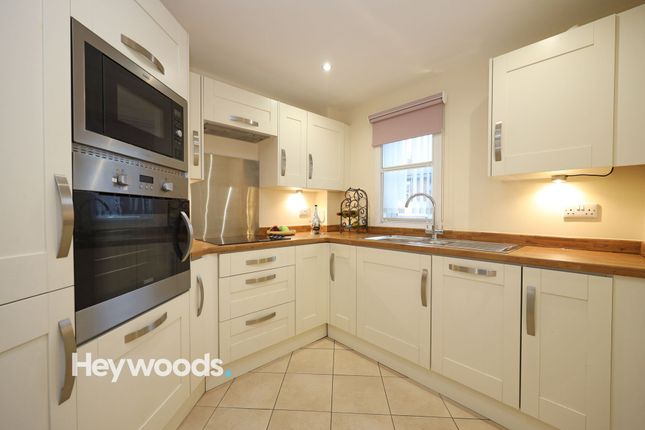 Apt 28, Adlington House High Street, Newcastle photo 4