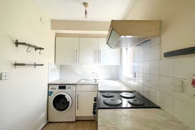 Studio to rent in St. Pauls Rise, Palmers Green, London