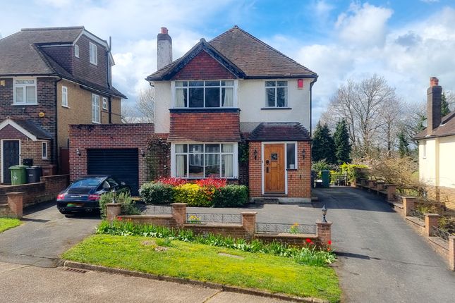 Thumbnail Detached house for sale in Chanctonbury Chase, Redhill