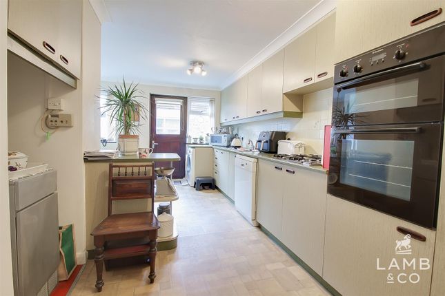 12, Wittonwood Road, Frinton-On-Sea photo 3