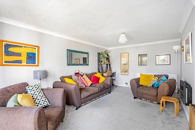 14, Vaisey Road, Cirencester photo 4