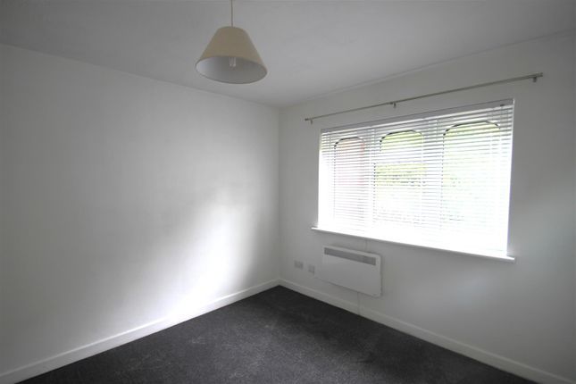 4 Neath Court, Northumberland Road, Maidstone photo 5