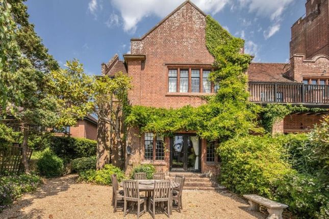 1 Chelwood Vachery, Millbrook Hill, Uckfield photo 4