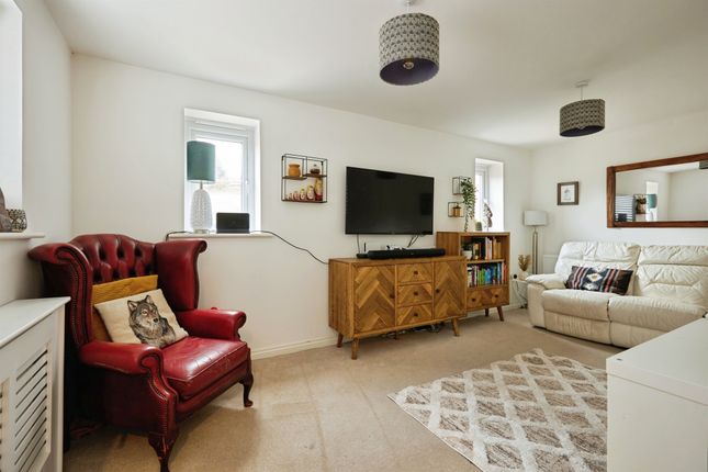 30, Almsford Close, Castle Cary photo 2