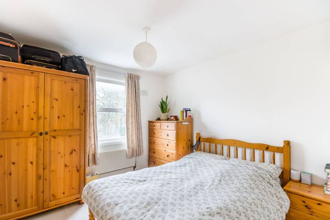 Thumbnail Flat to rent in Himley Road, Tooting, London