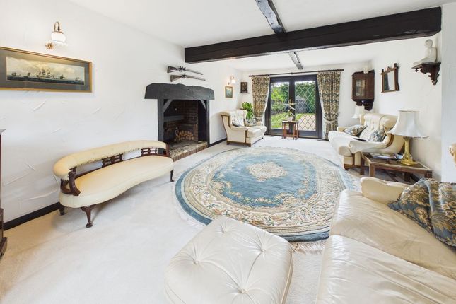 Tydcombe Place, Tydcombe Road, Warlingham photo 4
