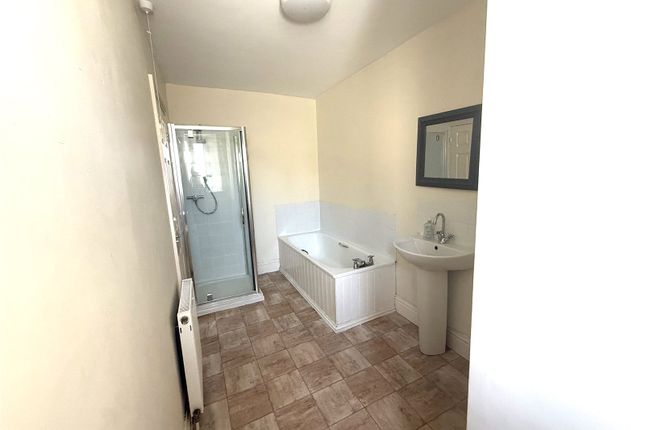 Flat 1, 15 Fore Street, Great Torrington photo 4