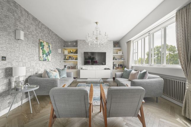 Flat Flat 15, Belvedere Court, Lyttelton Road, London photo 4