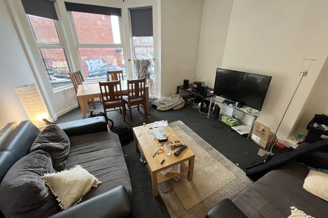 Terraced house to rent in Chestnut Avenue, Headingley, Leeds