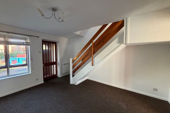30, MILTON KEYNES photo 3